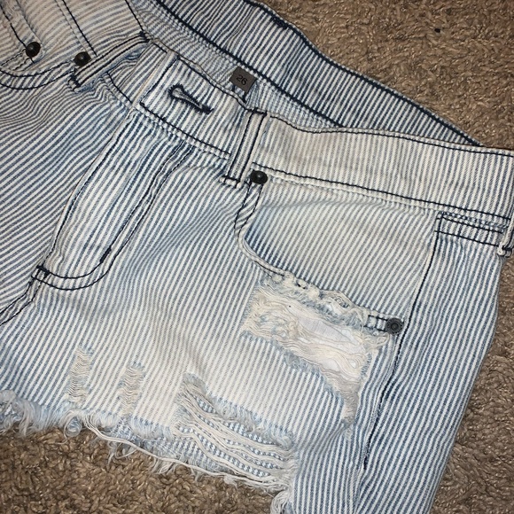 CARMAR denim shorts 26 - Picture 3 of 7